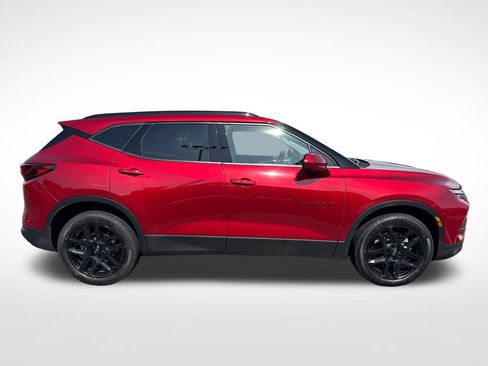 Used 2024 Chevrolet Blazer LT w/ Convenience Package FWD image 9