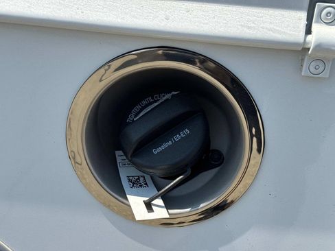 New 2025 Ford F350 XL w/ XL Chrome Package image 17