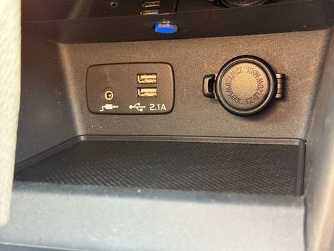Certified 2022 Subaru Forester Wilderness AWD/4WD image 27