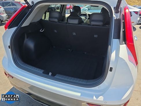 Used 2023 Kia Niro Wave image 8