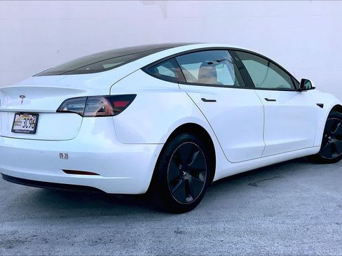 Used 2021 Tesla Model 3 Standard Range Plus RWD image 22