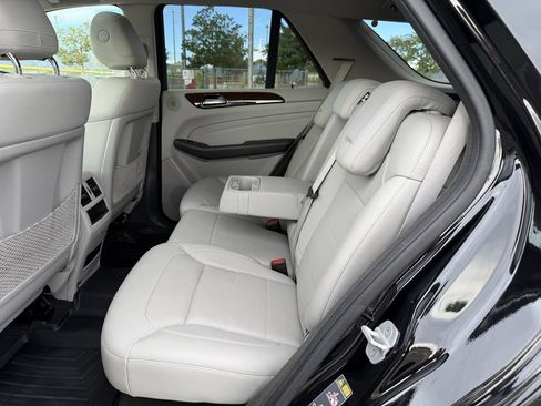 Used 2015 Mercedes-Benz ML 250 BlueTEC 4MATIC image 20