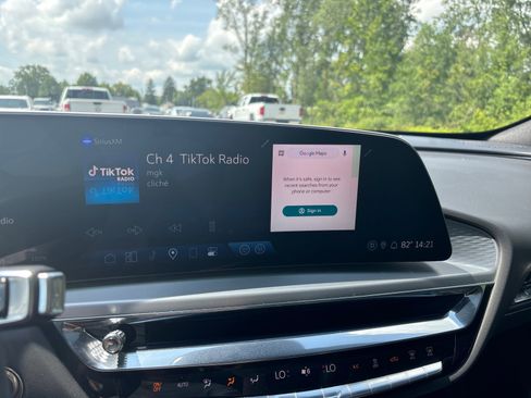 Used 2024 Cadillac Lyriq Luxury image 58