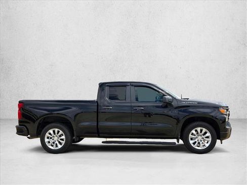 Used 2022 Chevrolet Silverado 1500 Custom RWD image 4