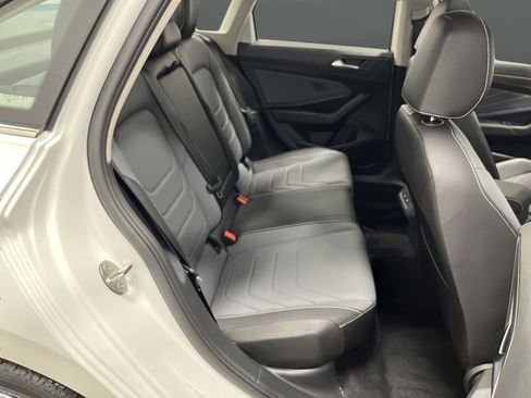 Used 2025 Volkswagen Jetta SEL image 30