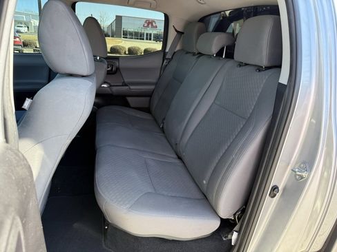 Used 2020 Toyota Tacoma SR5 image 34