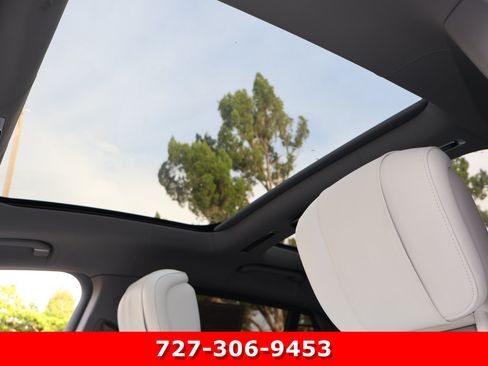 Certified 2025 Mercedes-Benz Maybach EQS 680 4MATIC image 5