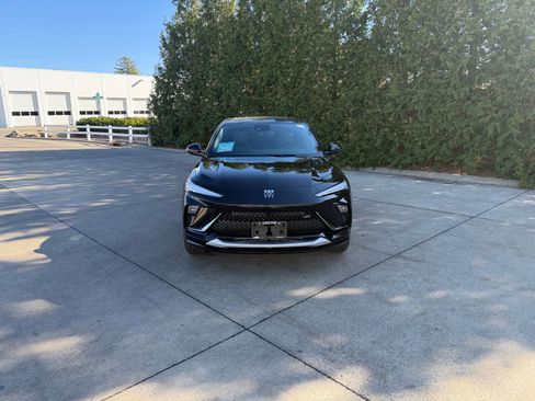 New 2026 Buick Envista Sport Touring image 7