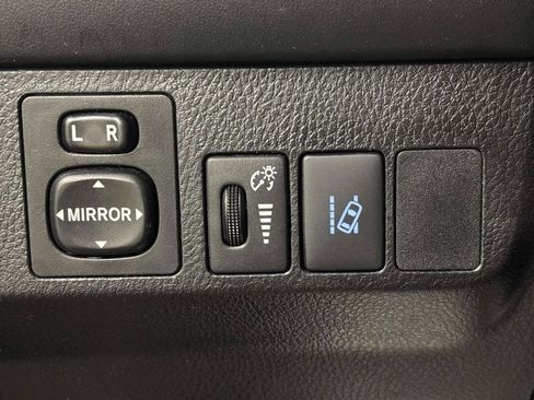 Used 2018 Toyota RAV4 LE w/ All Weather Liner Package AWD/4WD image 24