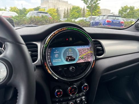 Used 2024 MINI Cooper S FWD image 8
