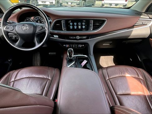 Used 2018 Buick Enclave Avenir w/ Avenir Technology Package FWD image 15