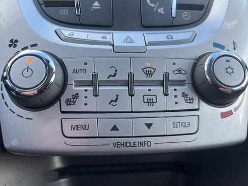 Used 2010 GMC Terrain SLT image 26