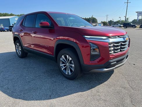 New 2026 Chevrolet Equinox LT w/ Convenience Package II FWD image 7