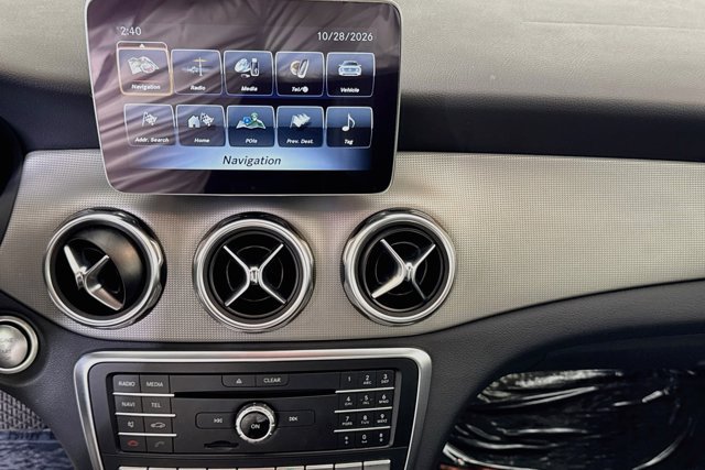 Used 2020 Mercedes-Benz GLA 250 4MATIC image 13