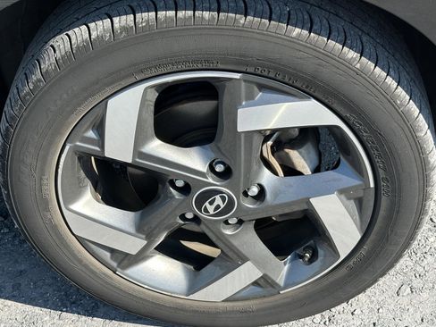 Certified 2023 Hyundai Venue SEL w/ Cargo Package FWD image 10