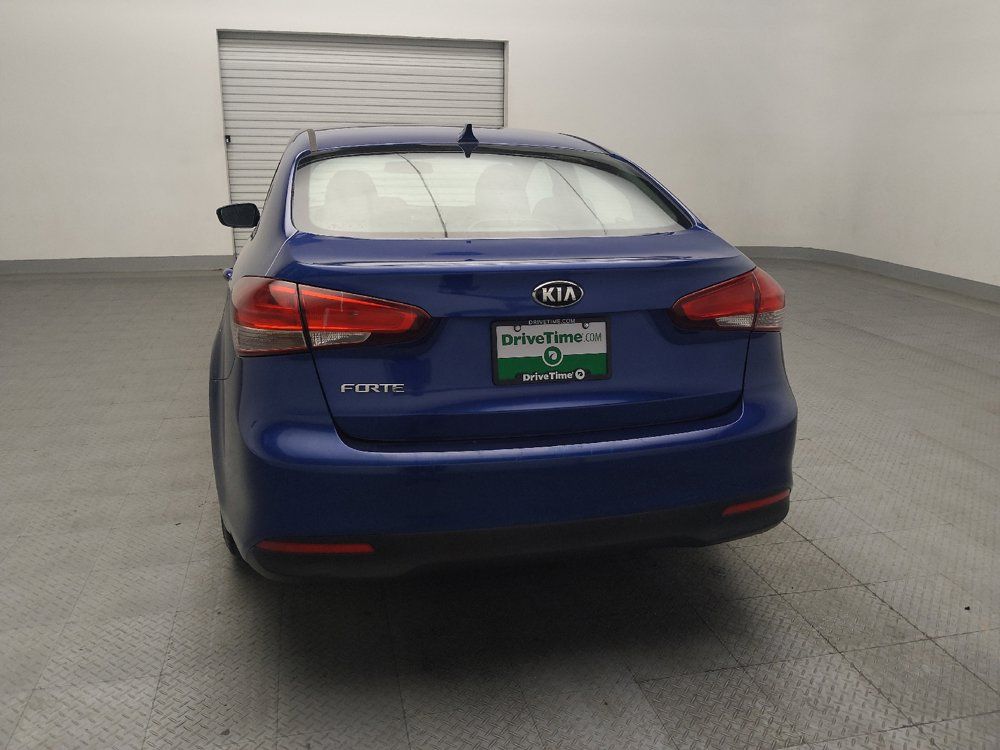 Used 2017 Kia Forte LX FWD image 6
