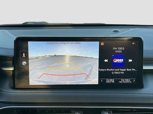 Used 2022 Genesis G70 3.3T RWD image 14