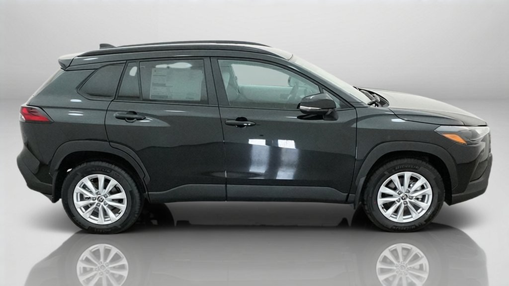 New 2026 Toyota Corolla Cross LE FWD image 21