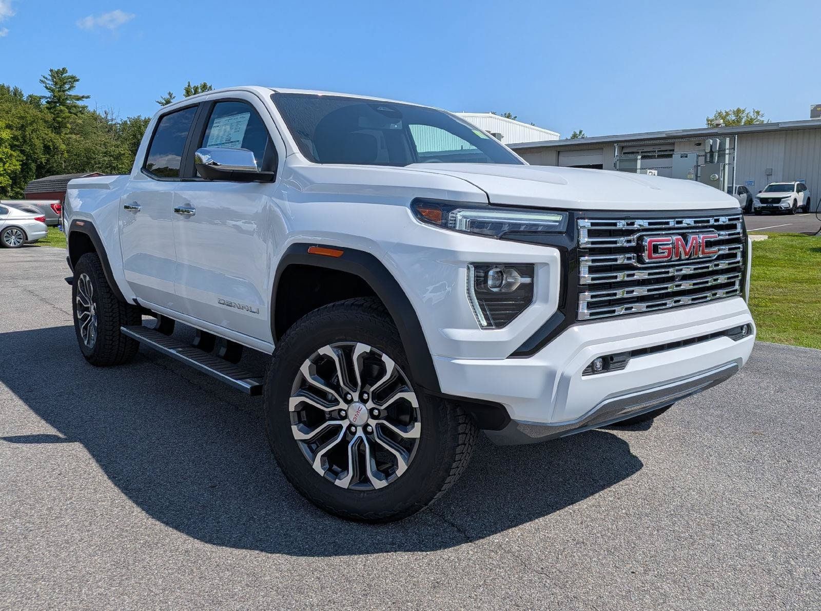 New 2026 GMC Canyon Denali AWD/4WD image 1