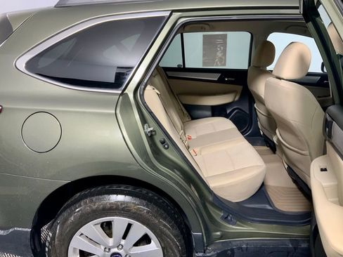 Used 2019 Subaru Outback 2.5i Premium image 30