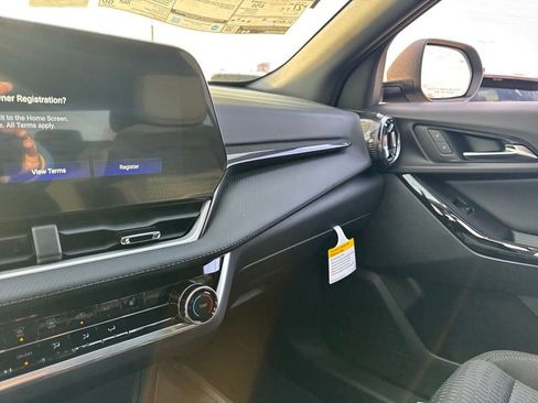 New 2026 Chevrolet Equinox LT image 19