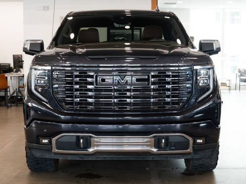 Used 2023 GMC Sierra 1500 Denali Ultimate AWD/4WD image 2