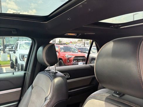 Certified 2017 Ford Explorer XLT w/ Equipment Group 202A AWD/4WD image 12