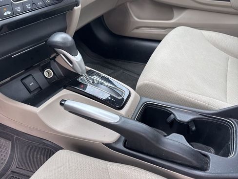 Used 2013 Honda Civic EX image 16