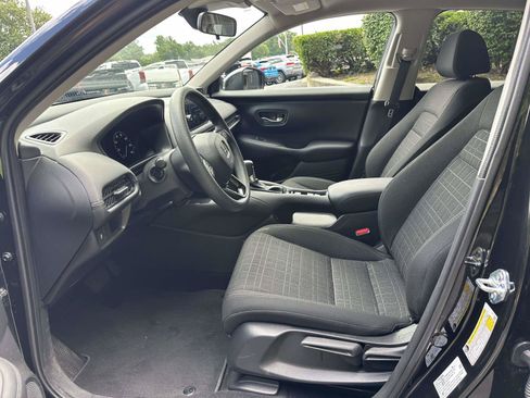 Used 2026 Honda HR-V LX image 9