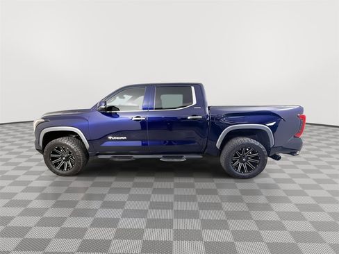 Used 2025 Toyota Tundra Limited AWD/4WD image 25