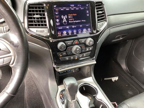 Used 2021 Jeep Grand Cherokee Limited w/ Luxury Group II AWD/4WD image 8
