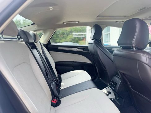 Used 2020 Ford Fusion SE w/ Equipment Group 151A FWD image 58