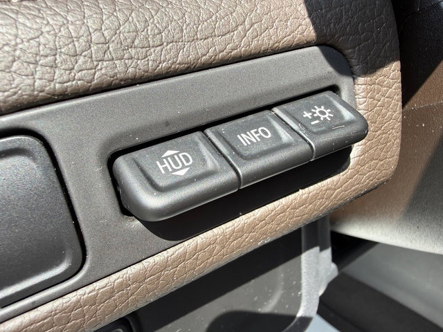 Used 2023 GMC Yukon Denali RWD image 14