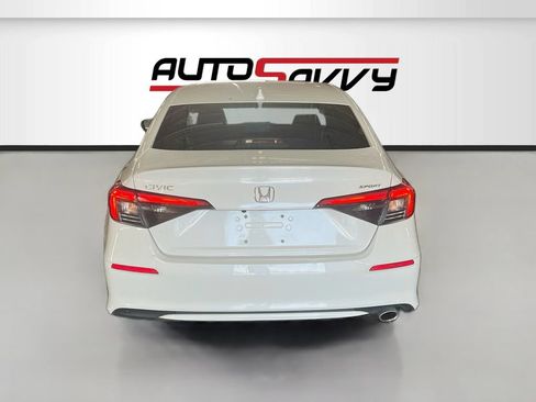 Used 2024 Honda Civic Sport image 6