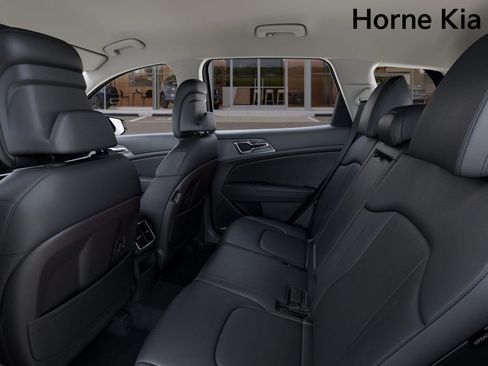 New 2026 Kia Sportage EX image 18