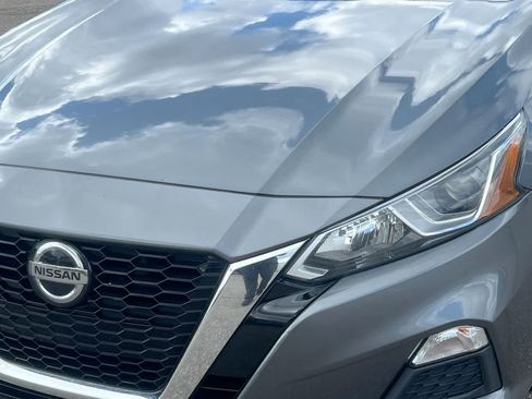 Used 2020 Nissan Altima 2.5 S FWD image 11