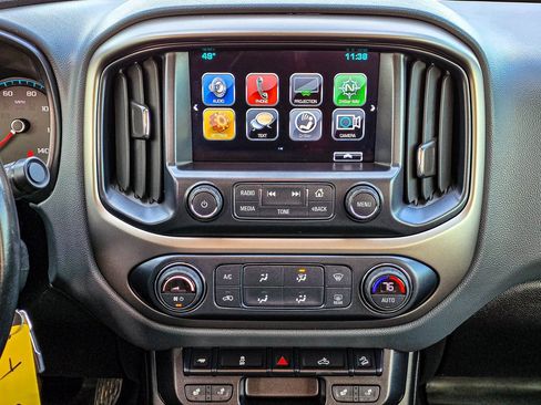 Used 2018 Chevrolet Colorado Z71 image 21