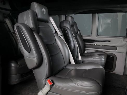 Used 2022 Chevrolet Express 2500 Extended w/ Enhanced Convenience Package RWD image 5