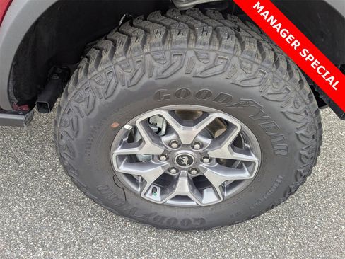 New 2025 Ford Bronco Badlands image 11