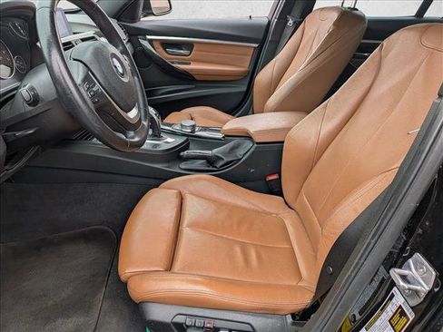 Used 2017 BMW 330i Sedan RWD image 14