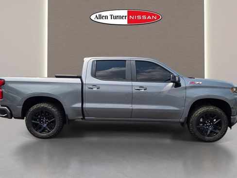 Used 2022 Chevrolet Silverado 1500 RST w/ LPO, Blackout Package AWD/4WD image 6