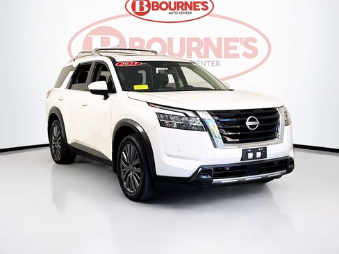 Used 2023 Nissan Pathfinder SL w/ SL Premium Package AWD/4WD image 1