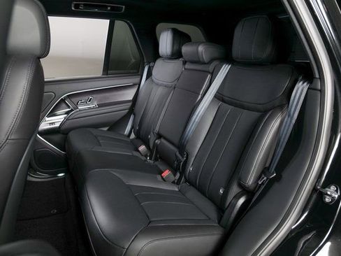 New 2025 Land Rover Range Rover SE AWD/4WD image 5