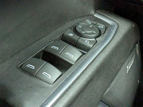 Used 2023 Chevrolet Silverado 1500 LTZ w/ Z71 Off-Road Package image 20