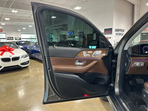 Used 2024 Mercedes-Benz GLE 350 4MATIC image 11