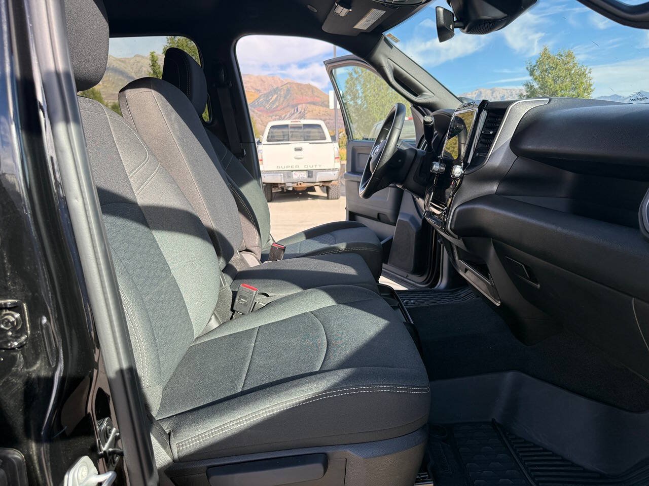 Used 2025 RAM 2500 Tradesman AWD/4WD image 30
