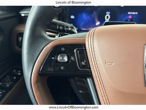 Certified 2025 Lincoln Aviator Reserve w/ Illumination Package image 33