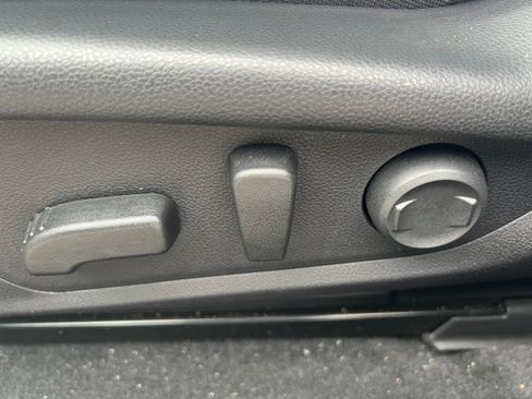 Certified 2024 Subaru Crosstrek 2.5i Limited image 19