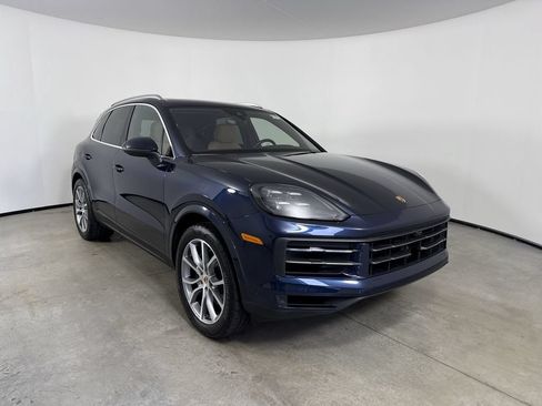 Certified 2026 Porsche Cayenne AWD/4WD image 9