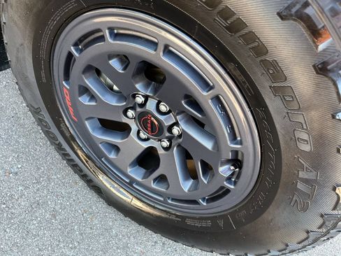 Certified 2025 Nissan Frontier PRO-4X AWD/4WD image 36